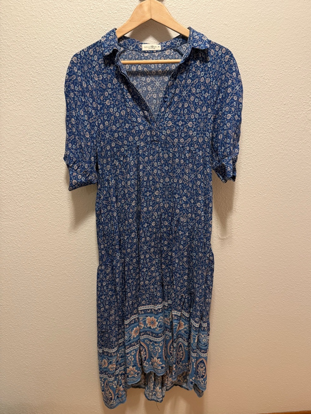 Natural Life Rebecca Rayon Midi Dress in a blue ditsy floral print M